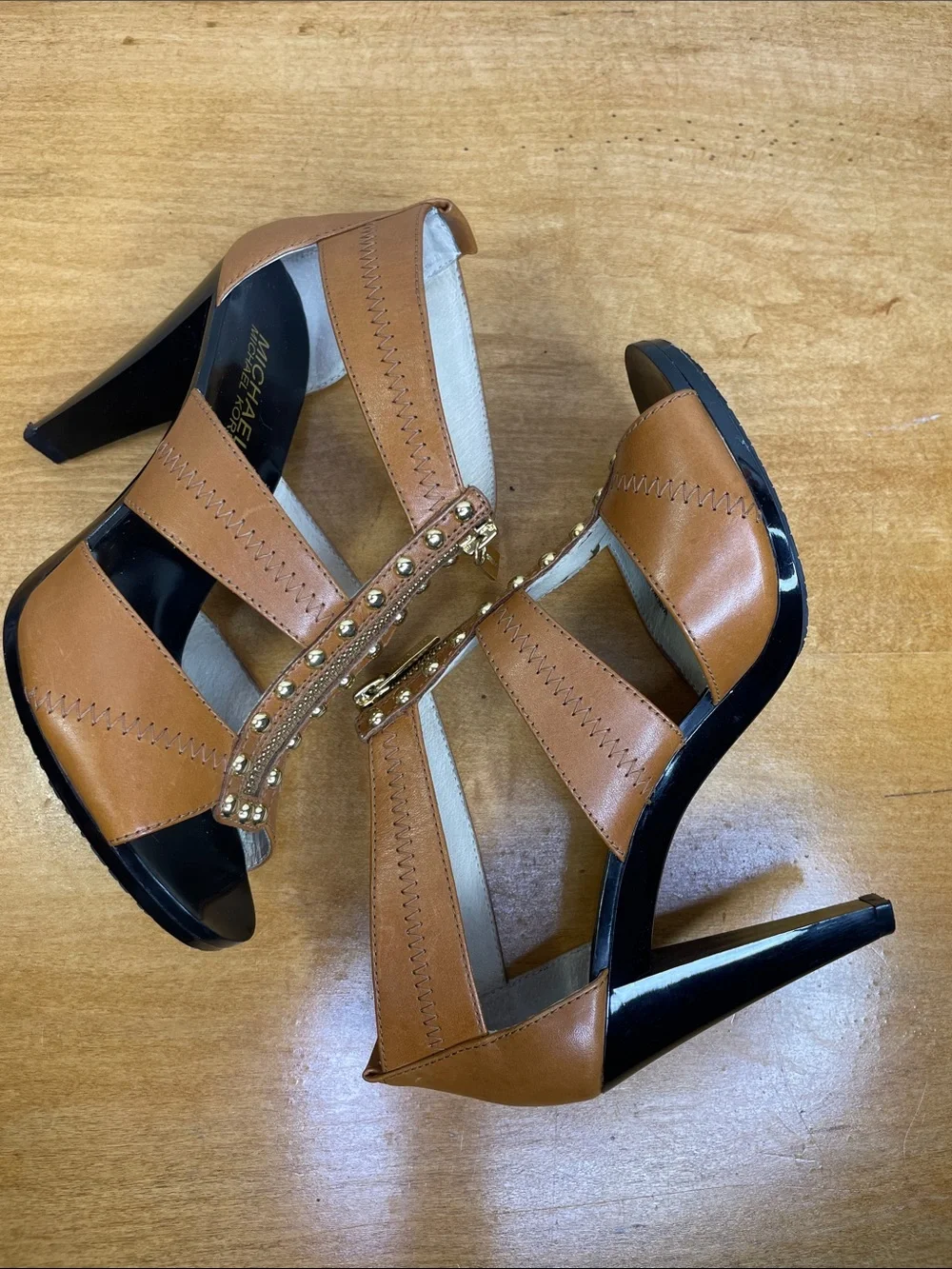 Michael Kors Tan Leather Studded T-Strap High Heel Sandals. Size 7